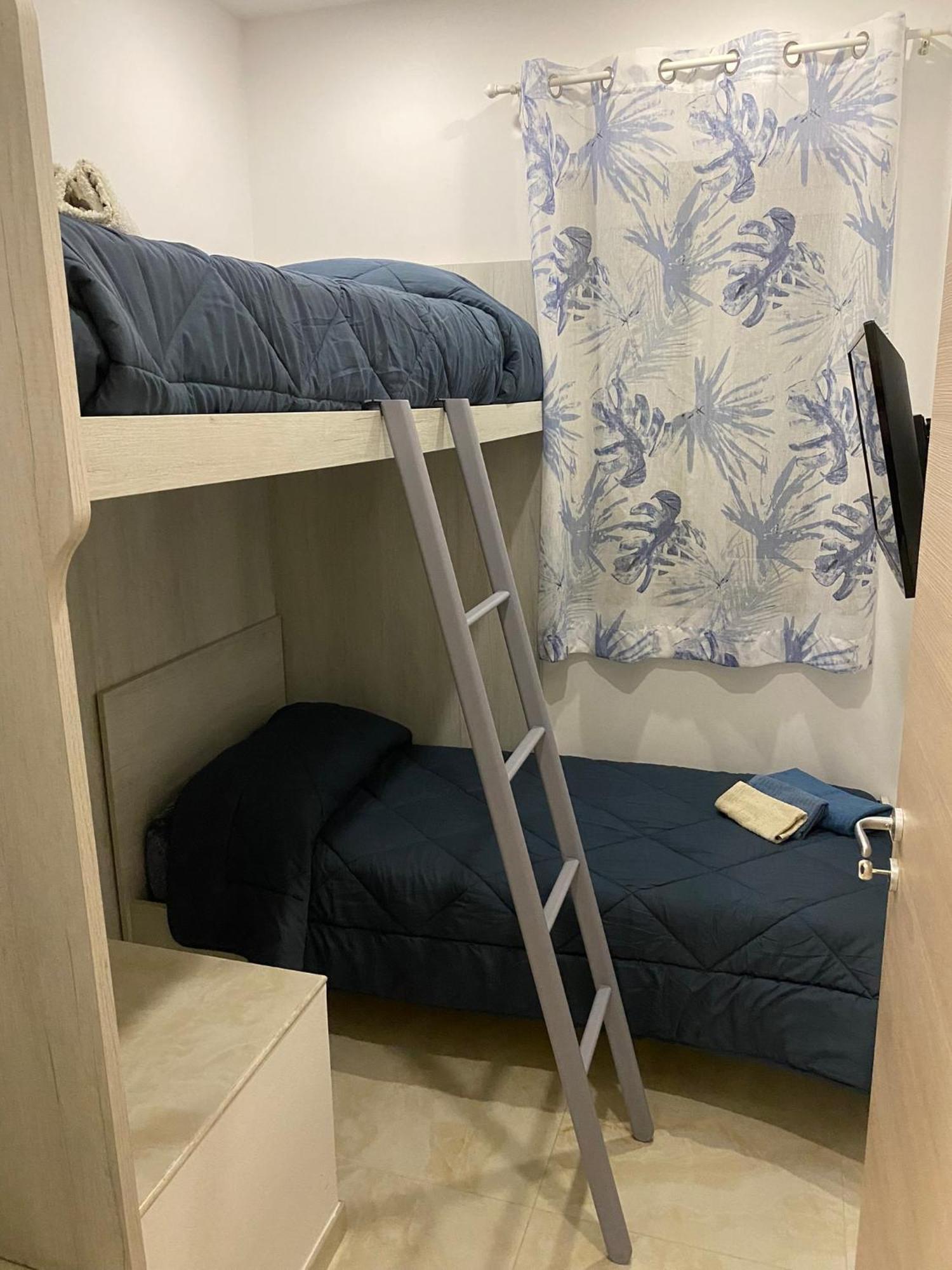 La Ginestra Hotell Giardini Naxos Eksteriør bilde